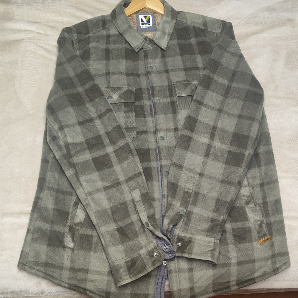 Voyager Men's plaid fleece (green and tan)